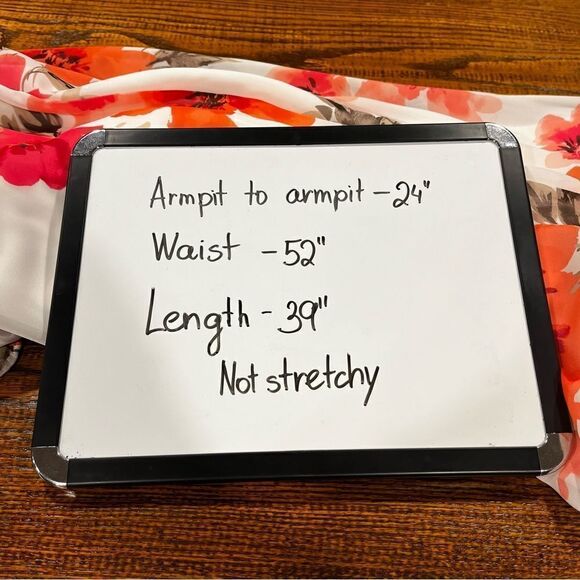 A-line loose fit floral plus size dress - Picture 10 of 15